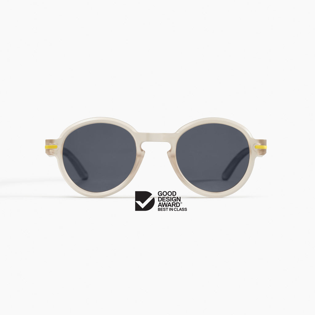 Good Citizens clear round sunglasses with Carl Zeiss lenses, made from 100% recycled plastic - front view
